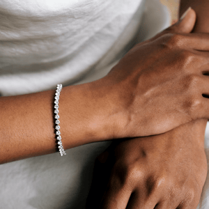 Vintage White Gold Three Prong Diamond Tennis Bracelet