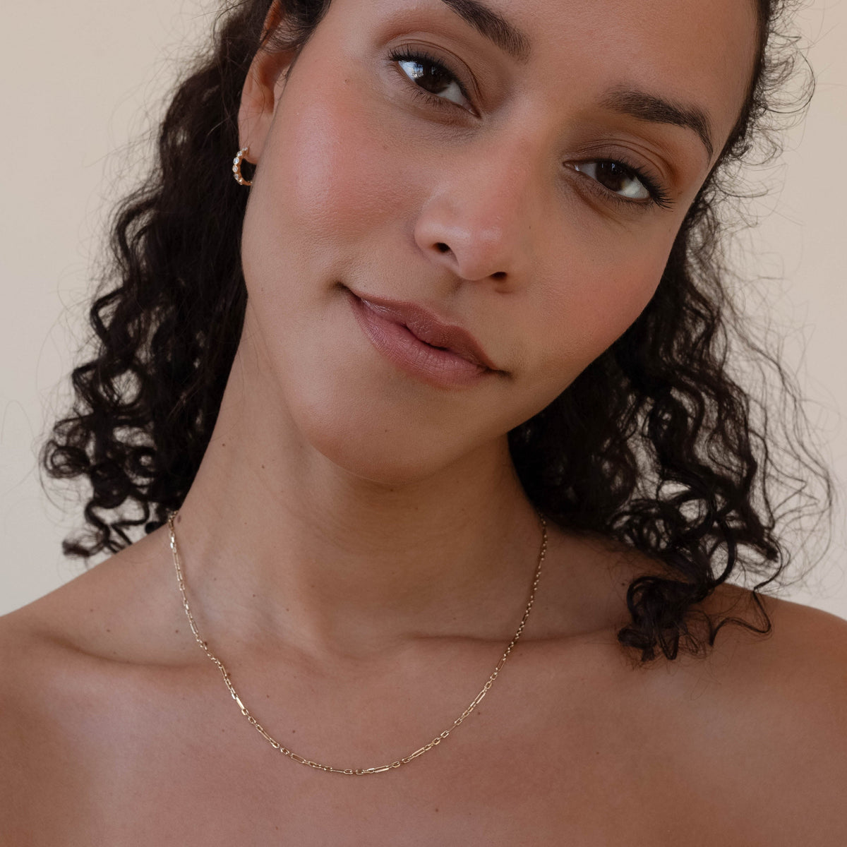 14k solid gold Brooklyn Chain in an alternating link