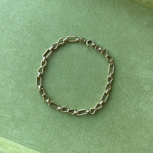 SOLD Vintage Infinity Link Style Bracelet
