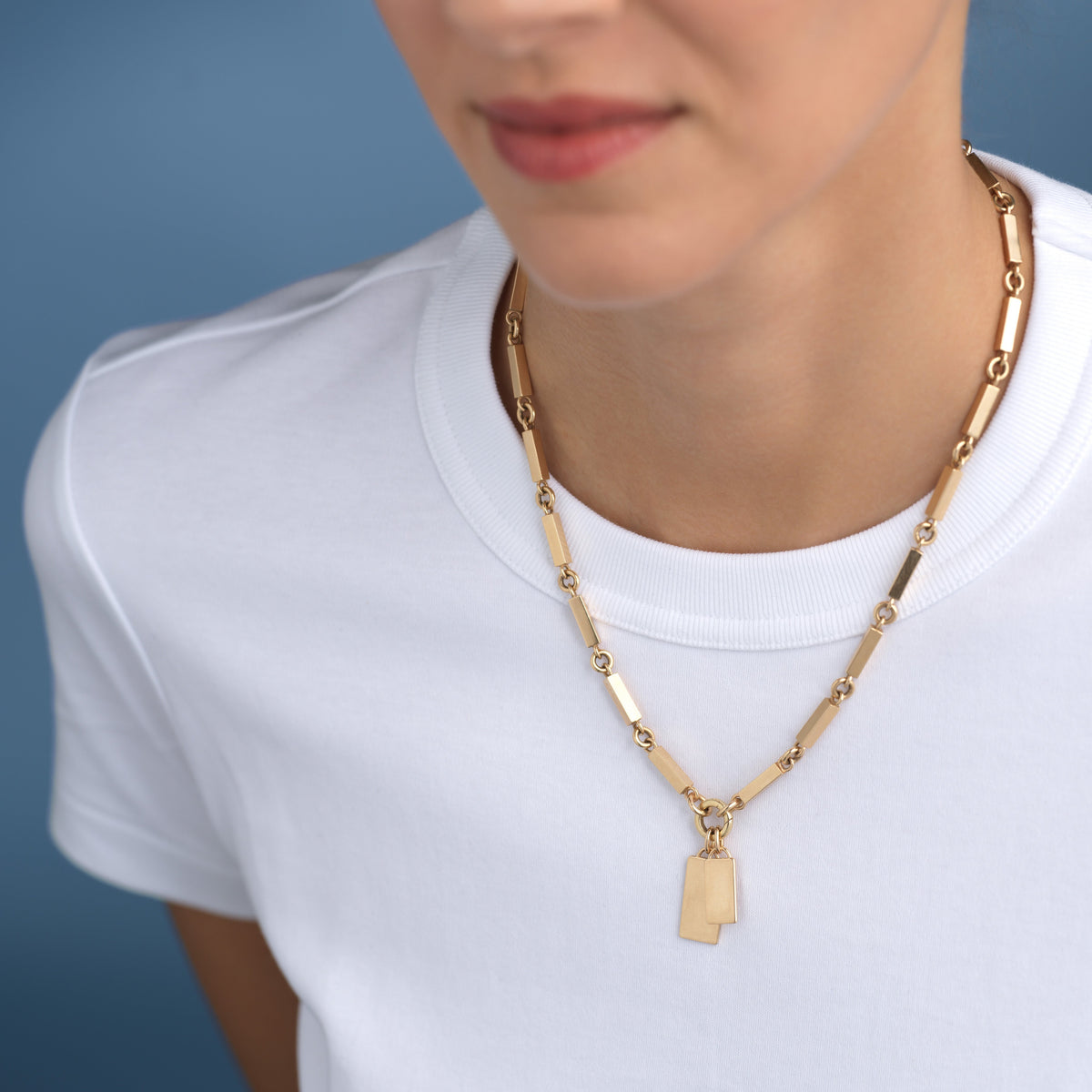 14k solid gold engravable Family Necklace as a bar-link chain