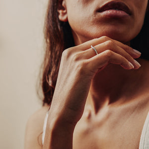 Vintage White Gold Round Filagree Contoured Ring - Fewer Finer