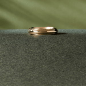 Unisex 14k solid gold column style wedding band