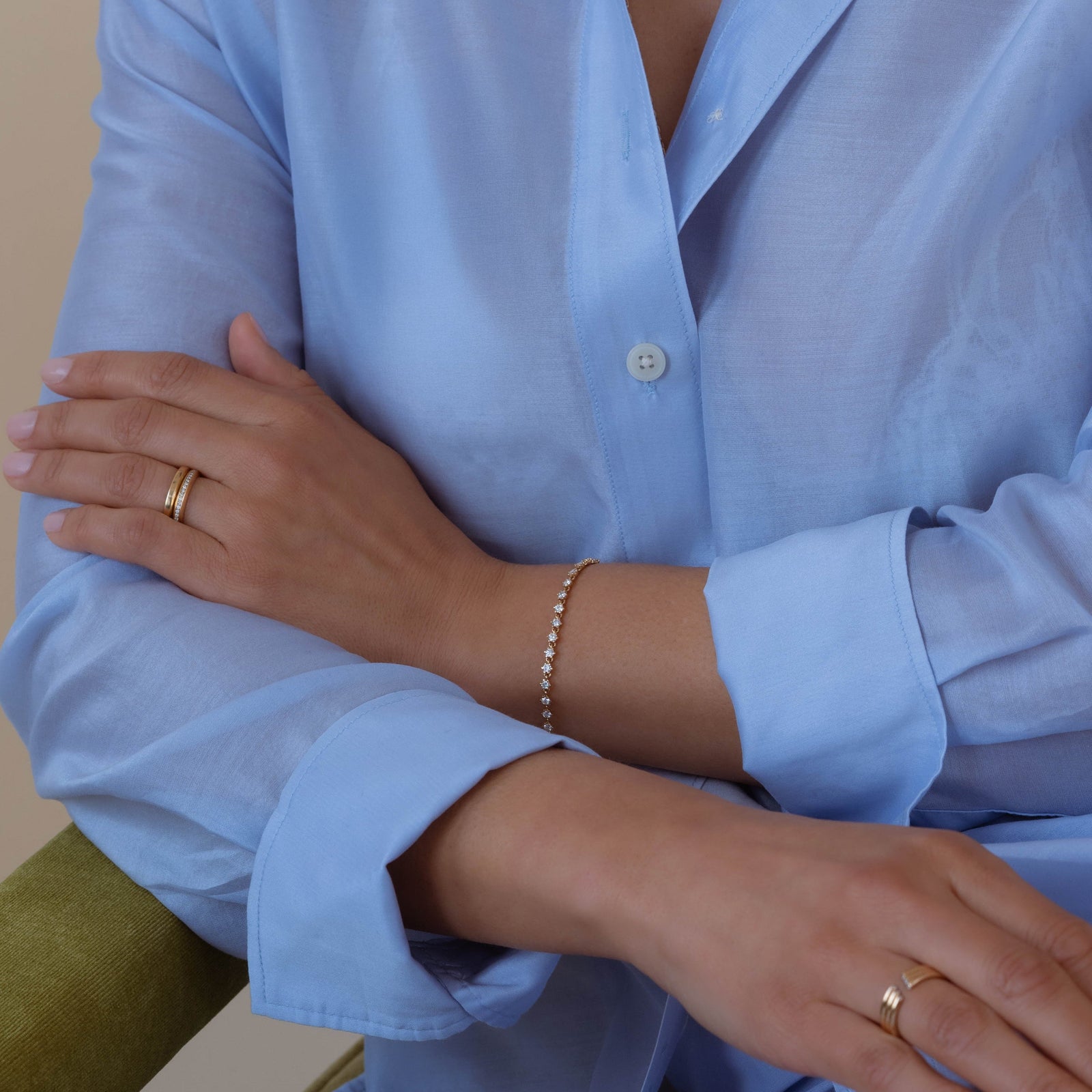 14k solid gold Badminton Bracelet with birdie-shaped diamond links
