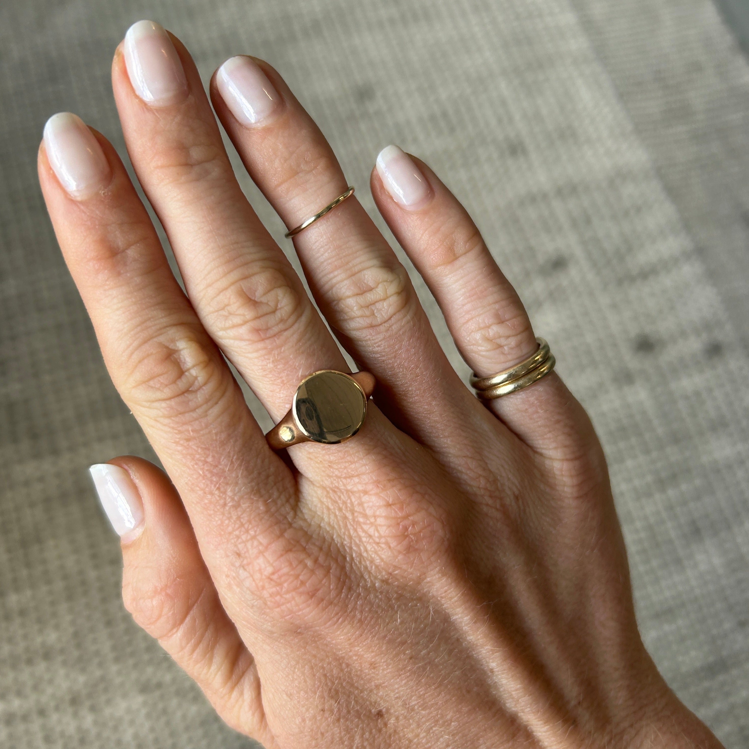 SOLD Vintage Circle Signet Ring Fewer Finer