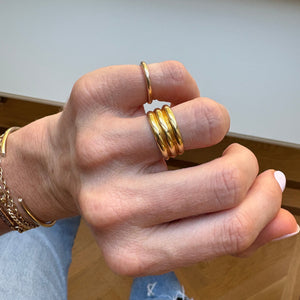 SOLD Vintage 3 Column Ring — Archive Sale