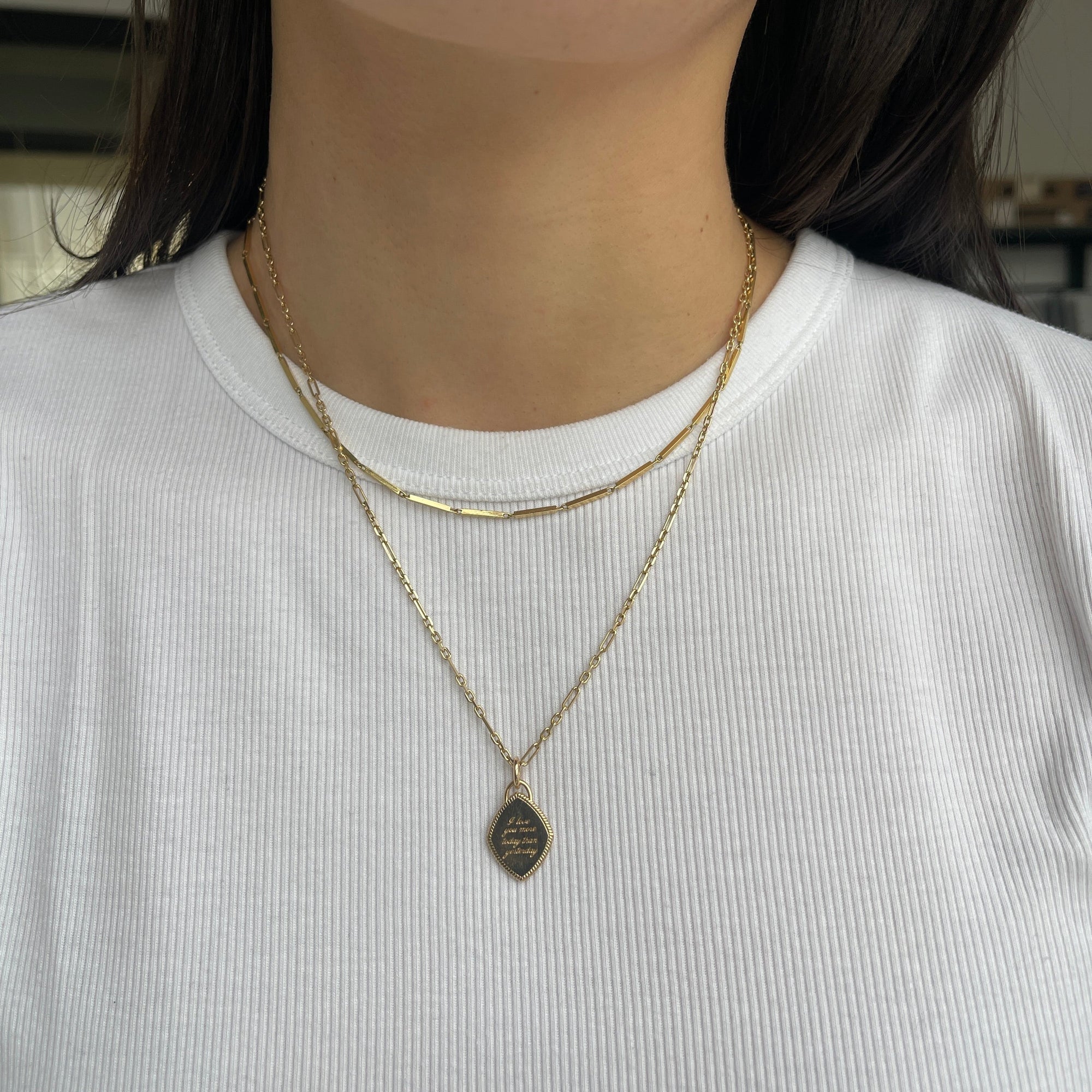 Vintage Drop 02 — Vintage Gold Bar Chain