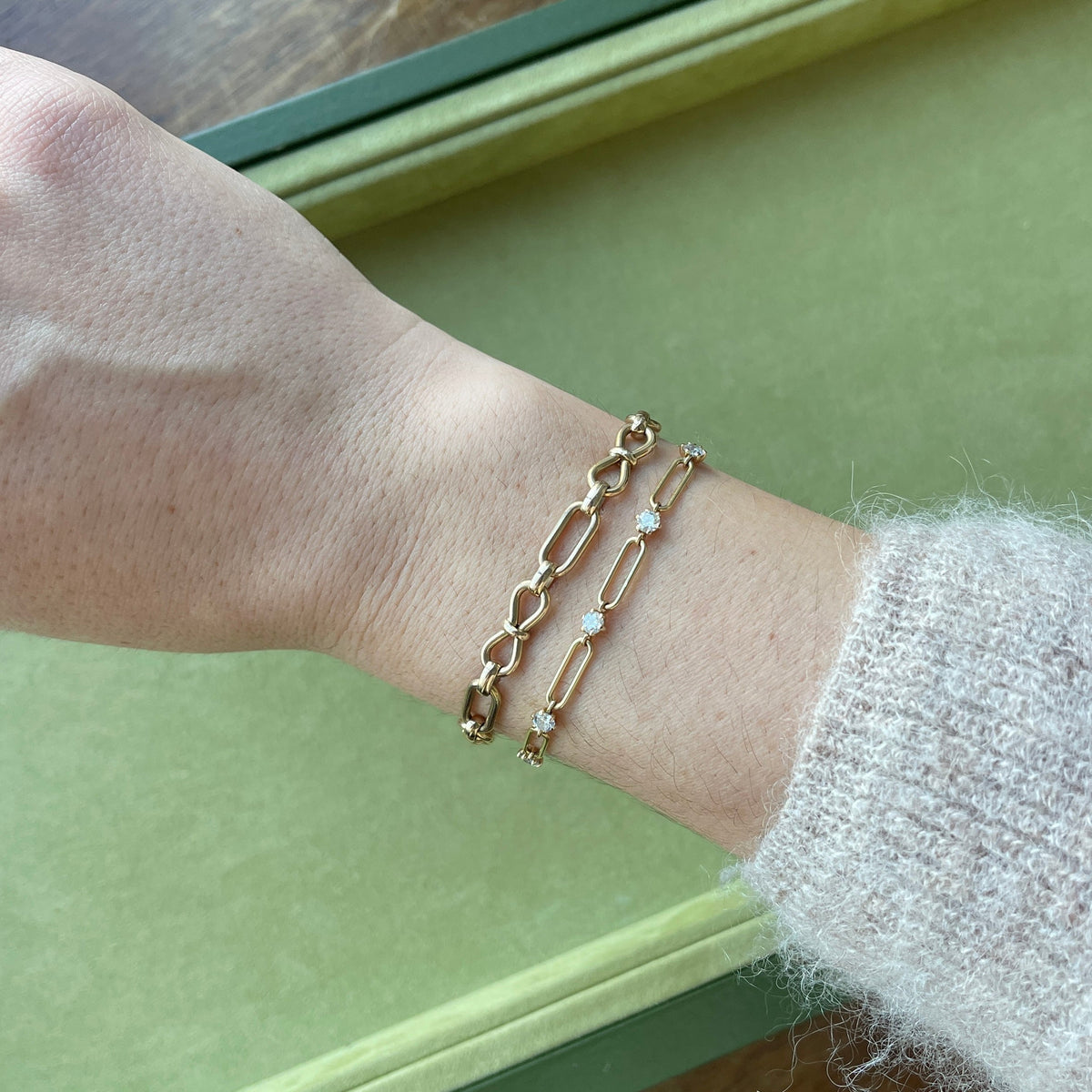 SOLD Vintage Infinity Link Style Bracelet