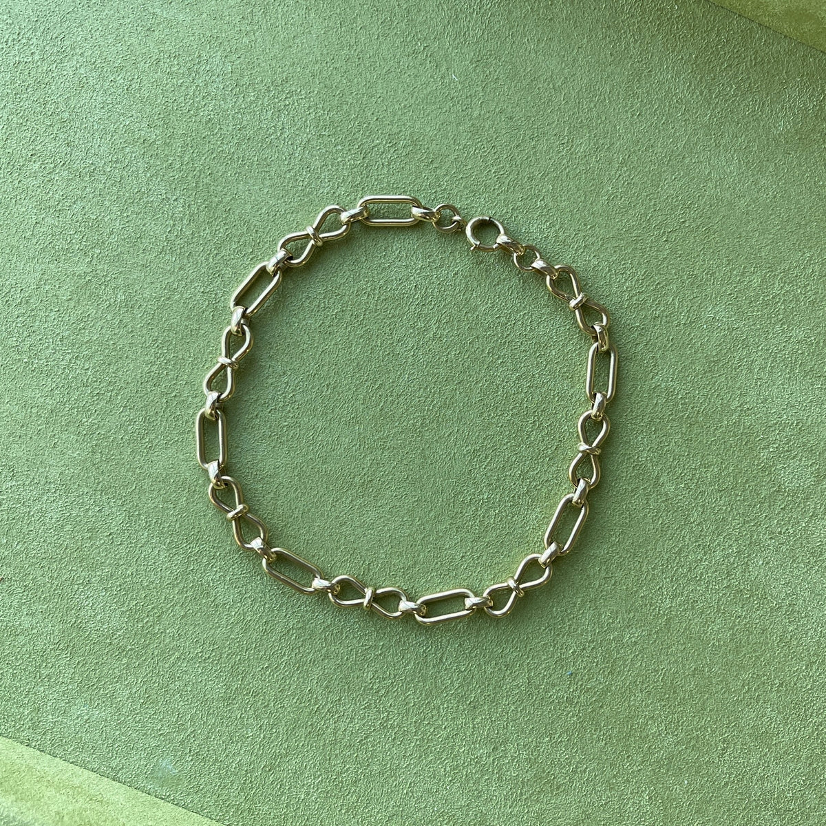 SOLD Vintage Infinity Link Style Bracelet