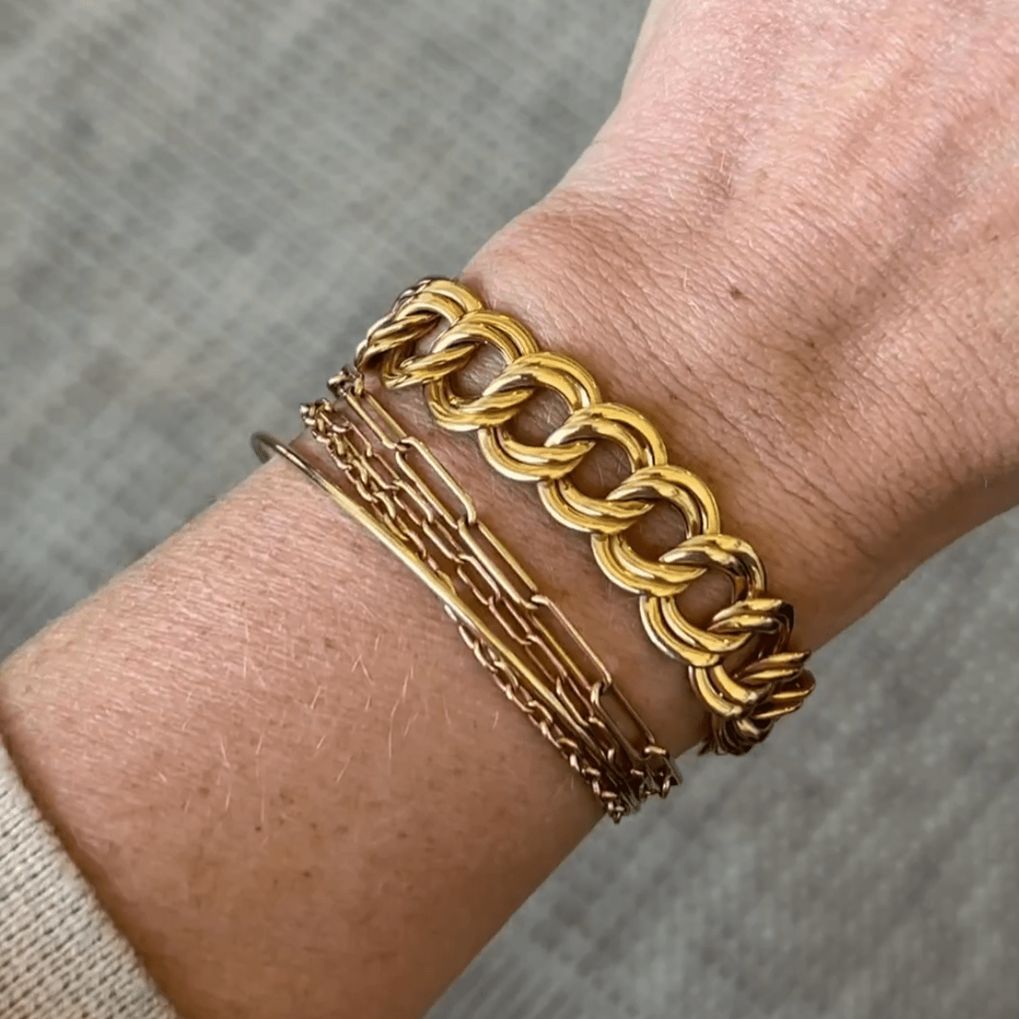 SOLD Vintage Flat Chain Bracelet