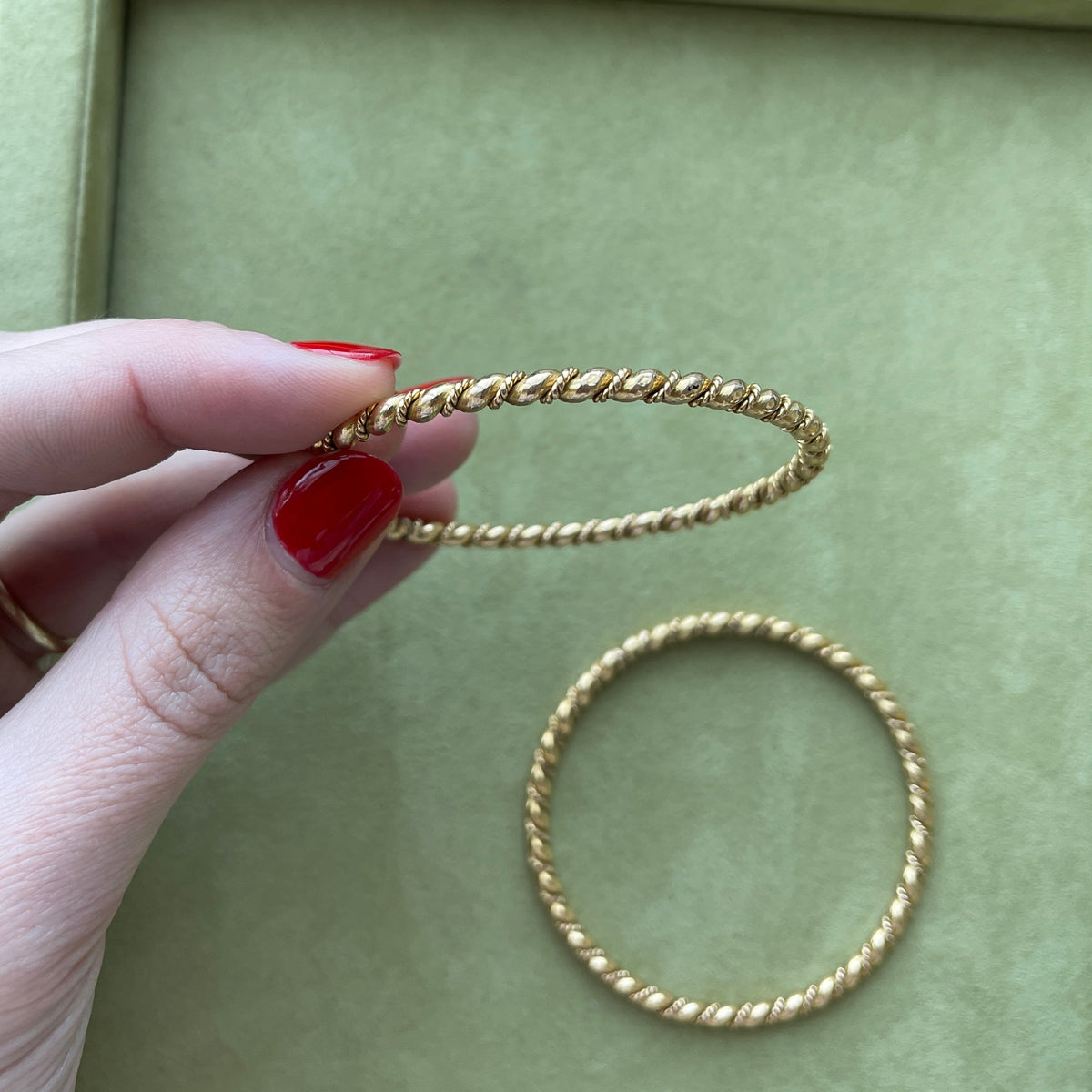 Vintage 18k Gold Twisted Bangles