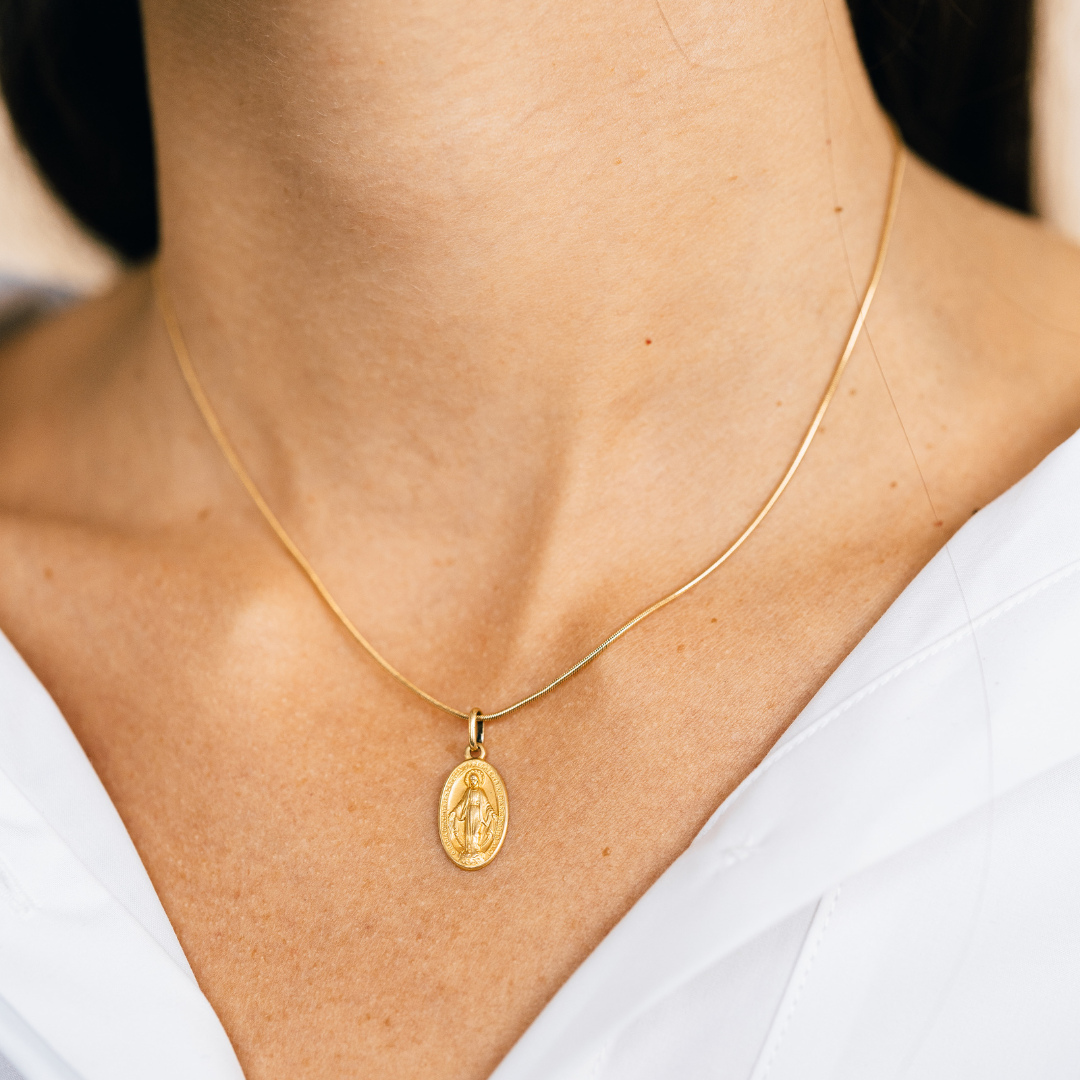 SOLD Vintage 18K Miraculous Mary Medal Charm