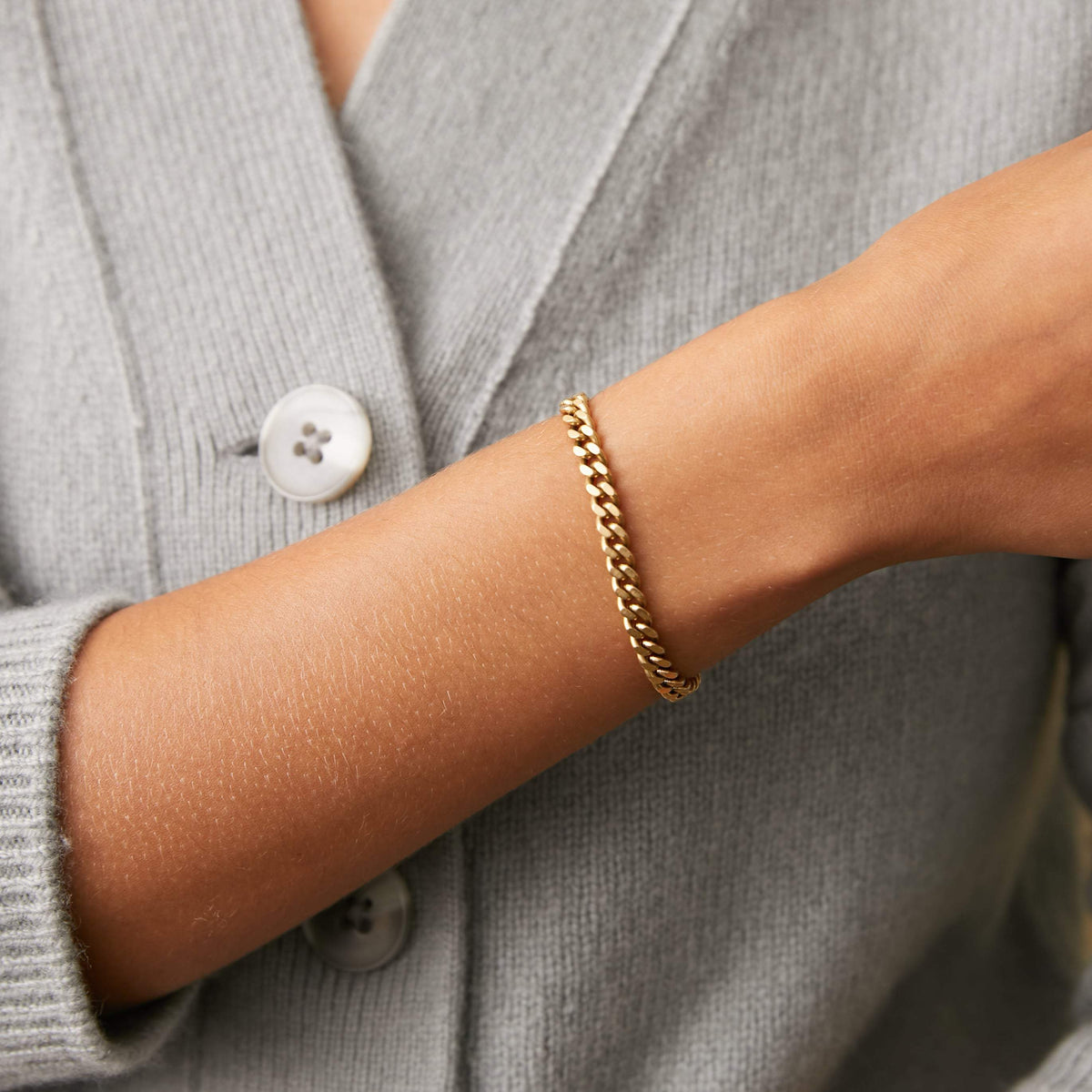 Vintage 18k Engravable Clasp Bracelet for Women by Fewer Finer