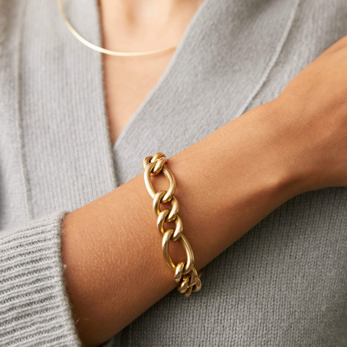 Vintage Chunky Large Clasp Bracelet for Women