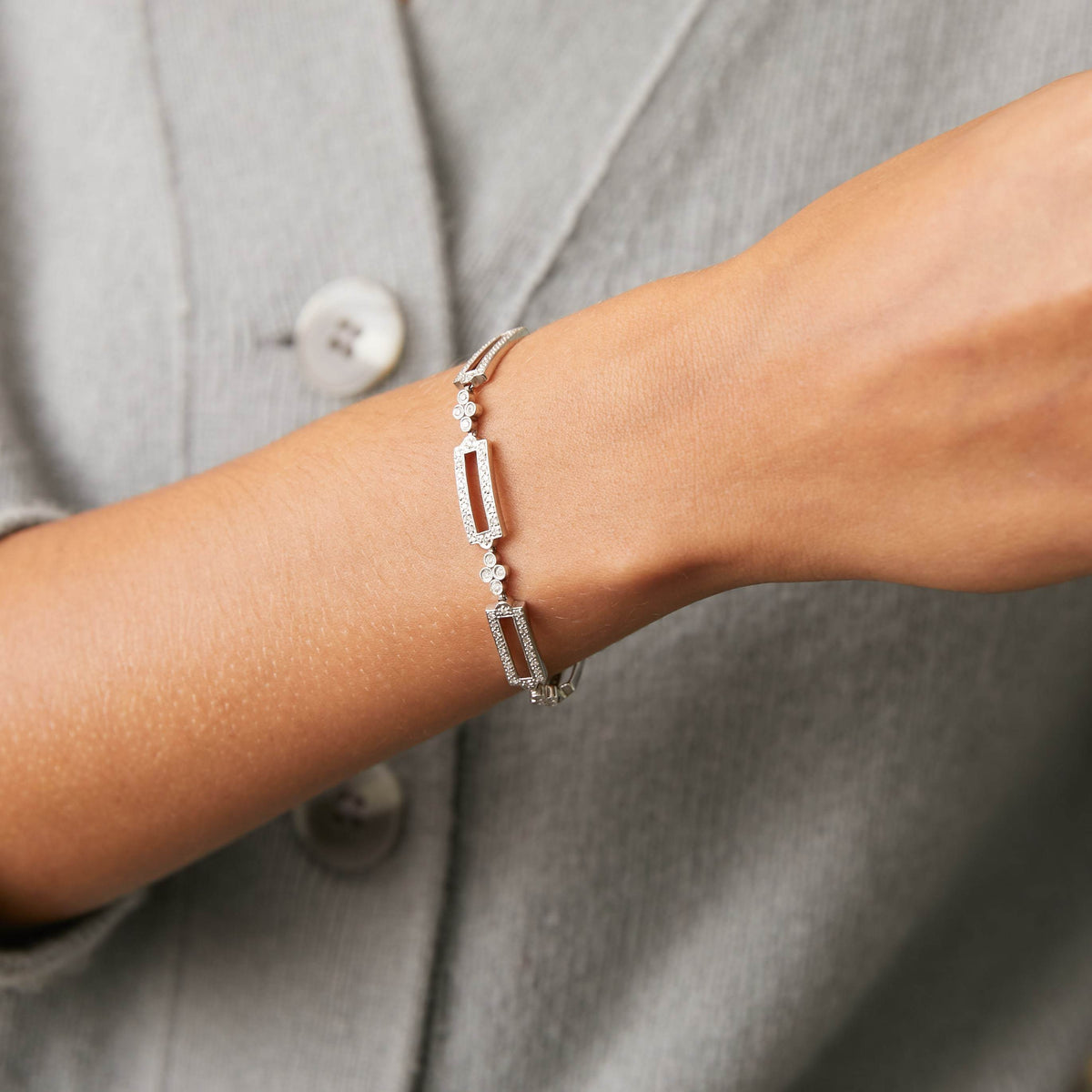 Vintage White Gold Diamond Bracelet for Women