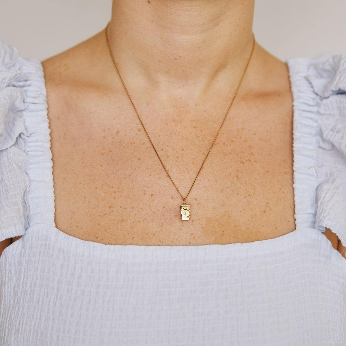 Vintage Outhouse Charm for Women