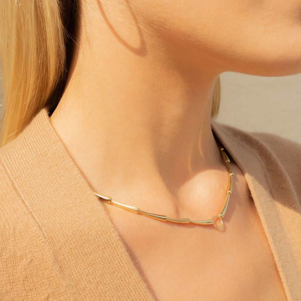 Vintage Teardrop Gold Collar Necklace