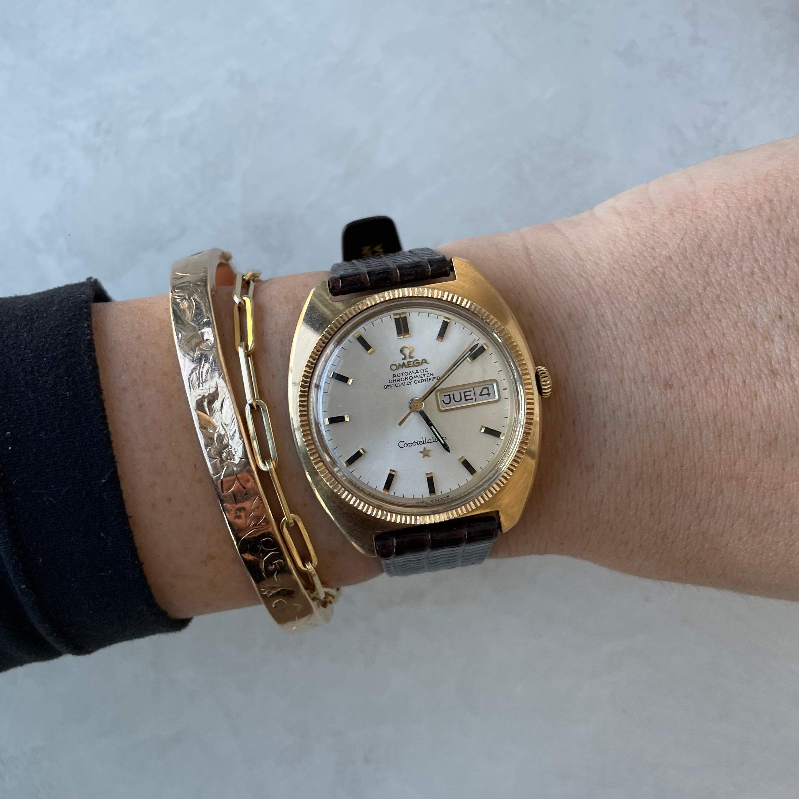 SOLD Vintage Omega Constellation Chronometer Day-Date 35mm 18K